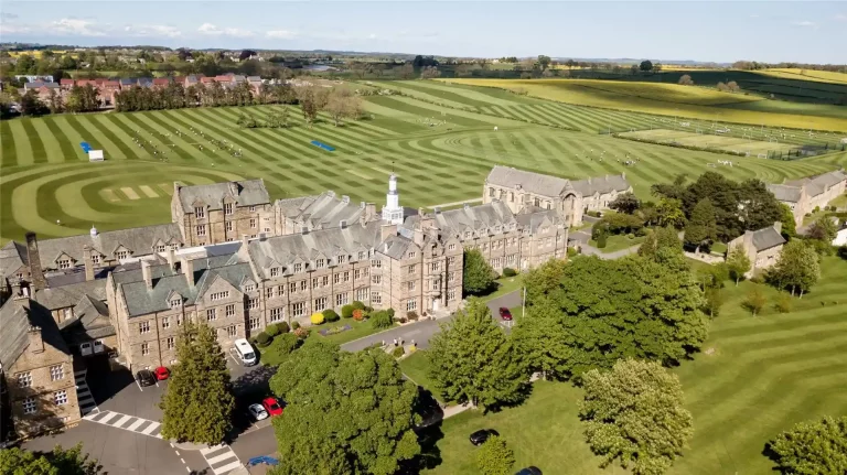 Barnard Castle School