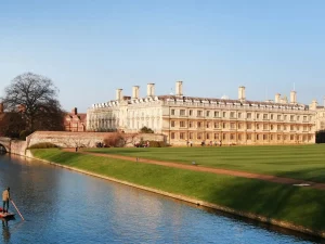 Universidad de Cambridge para el curso de inglés en Inglaterra de Where&What