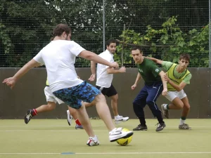 Curso escolar en Inglaterra con fútbol